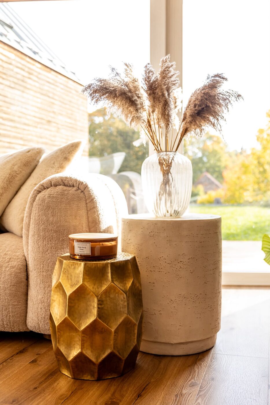 Interior detail and accessories